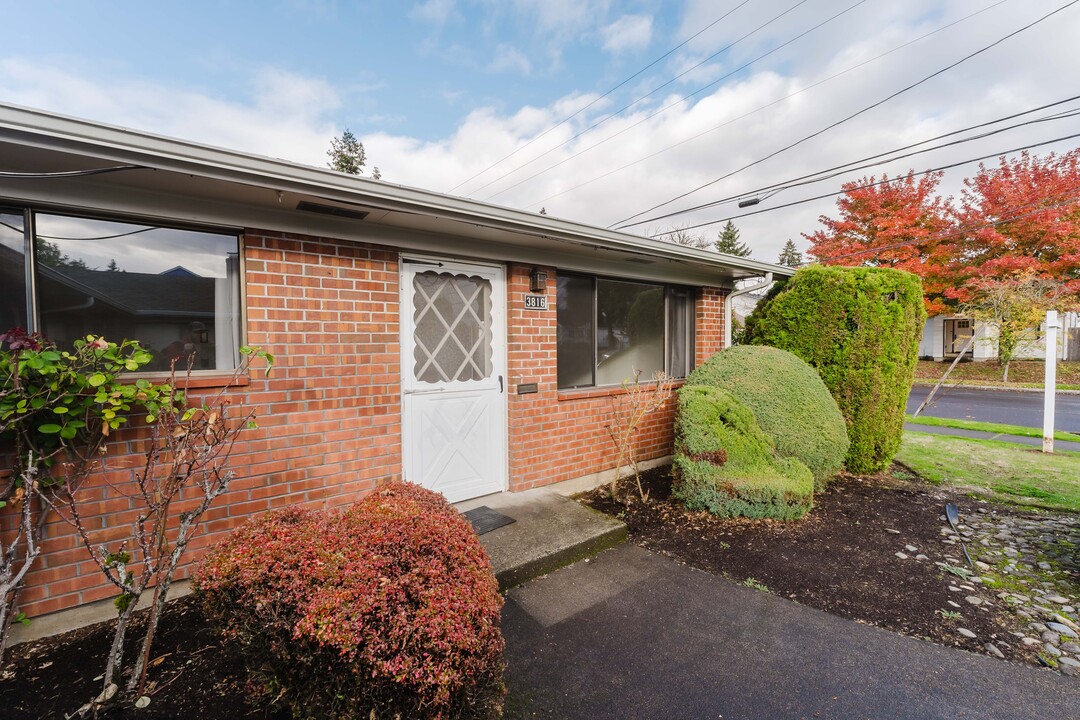 3816 F St in Vancouver, WA - Building Photo