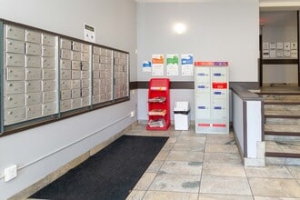 Regal Tower Apartments - Sarnia in Sarnia, ON - Building Photo - Building Photo