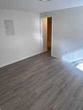 23 Elizabeth St, Unit 23 Elizabeth St Apt 2 in Hudson Falls, NY - Building Photo - Building Photo
