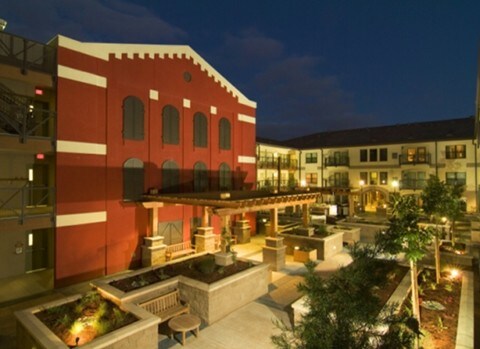 The Works Condos in San Jose, CA - Foto de edificio