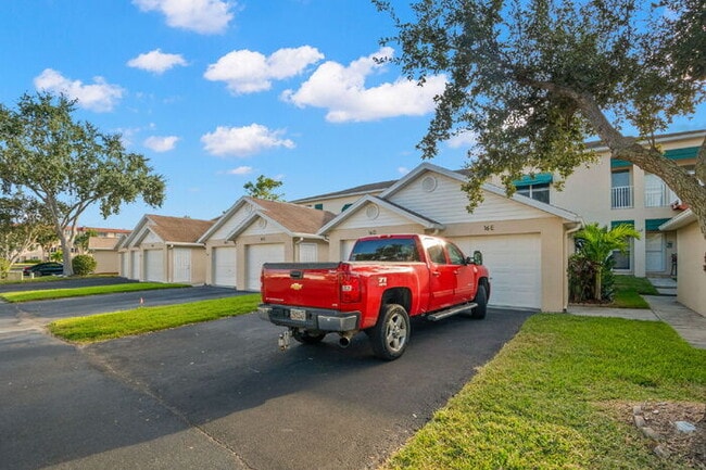 6368 99th Way N in St. Petersburg, FL - Building Photo - Building Photo