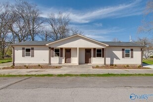 4104 Mc Vay St SW in Huntsville, AL - Building Photo