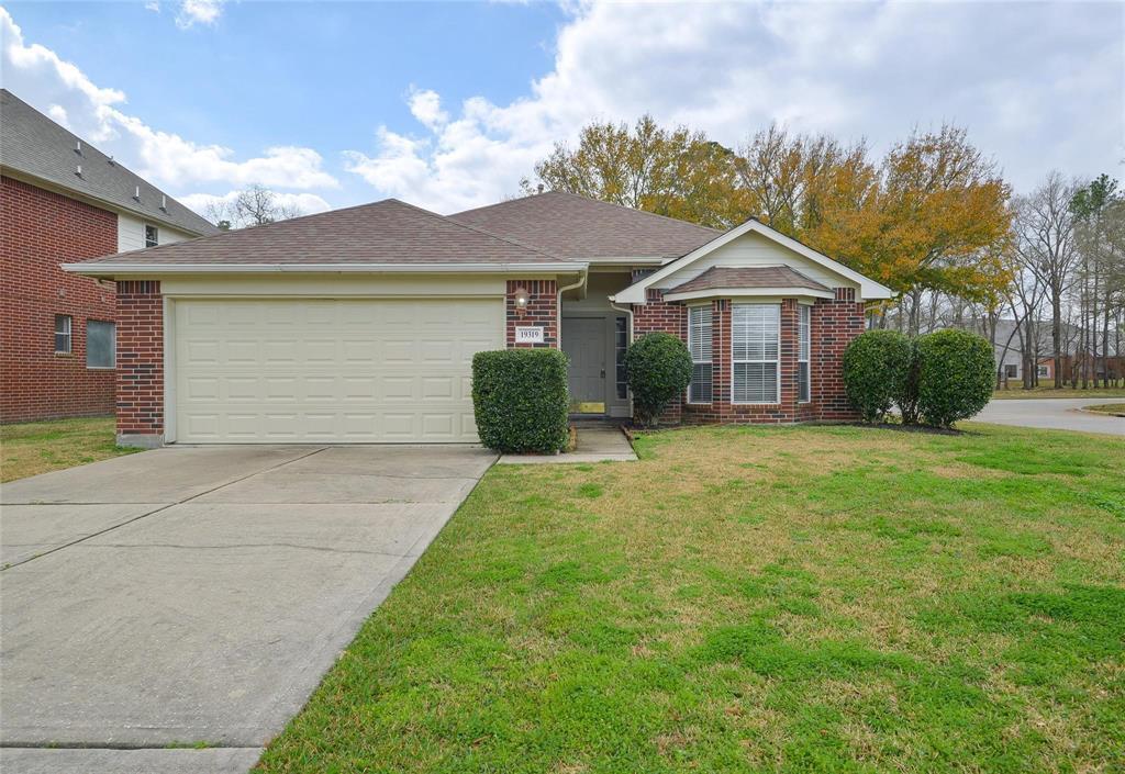 19319 Pinewood Mist Ln in Humble, TX - Building Photo