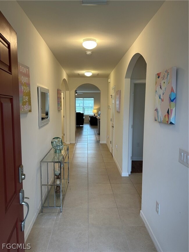 10531 Canal Brook Ln in Lehigh Acres, FL - Building Photo - Building Photo