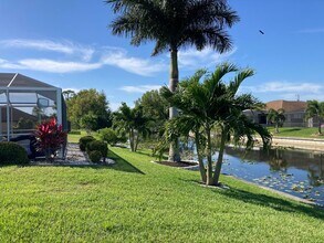 818 SW 8th Pl, Unit 2407 in Cape Coral, FL - Building Photo - Building Photo