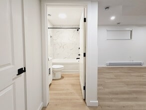 9207-9117 117 Ave NW in Edmonton, AB - Building Photo - Building Photo
