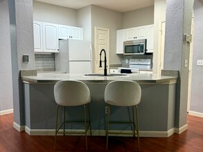 860 N Orange Ave in Orlando, FL - Building Photo - Building Photo