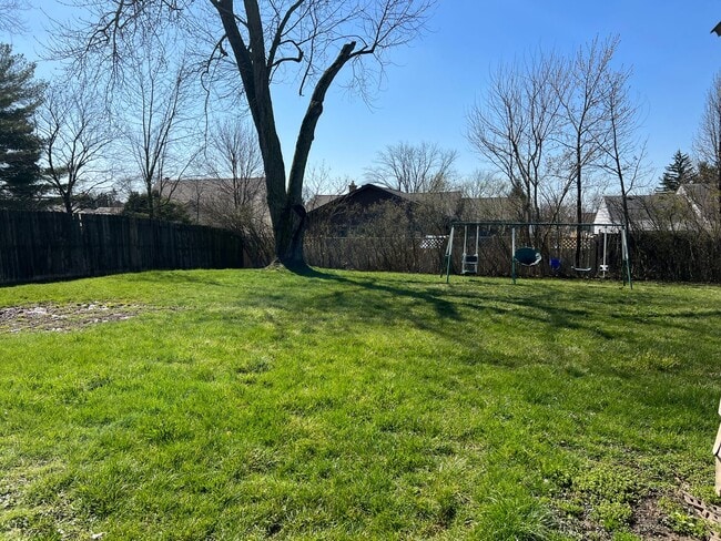 625 Churchill Rd in Girard, OH - Building Photo - Building Photo