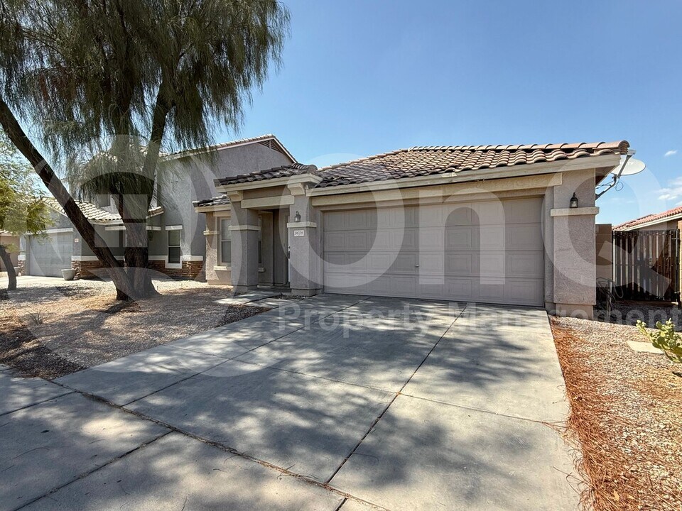 9628 W Cordes Rd in Tolleson, AZ - Building Photo