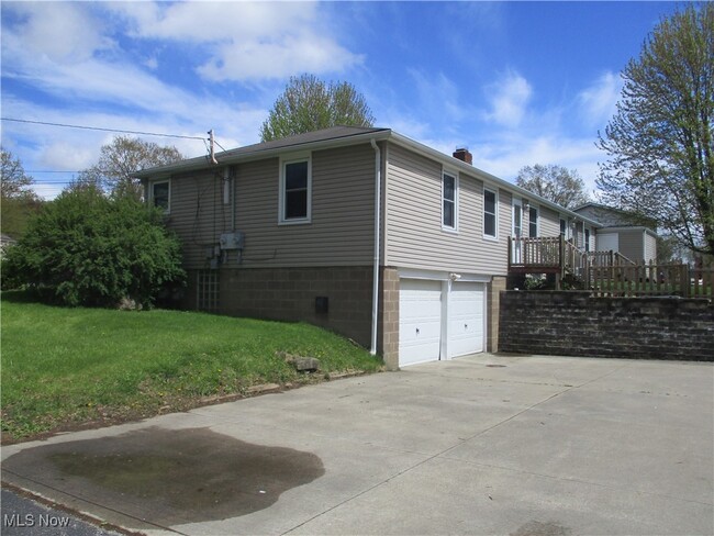 32400 Bainbridge Rd in Solon, OH - Building Photo - Building Photo