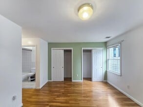 14 Nevin St in Jersey City, NJ - Building Photo - Building Photo