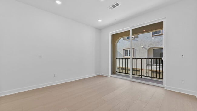 1208 Mountain Laurel Rd in San Marcos, CA - Foto de edificio - Building Photo