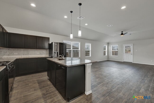 120 Rexroat Rd in San Marcos, TX - Building Photo - Building Photo