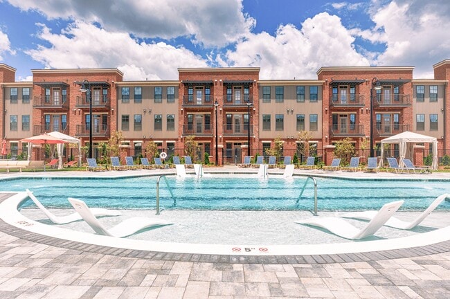 Argento at Oakland Springs Apartments