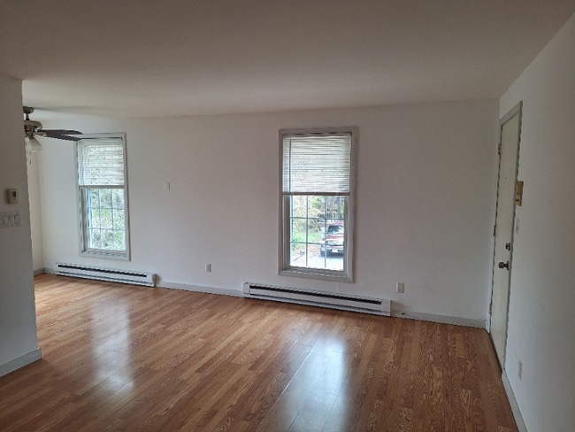 3924 Country Pl in Sheboygan, WI - Building Photo - Building Photo