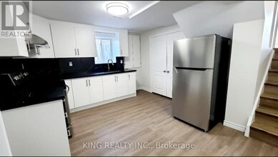 45 Dalraith Crescent in Brampton, ON - Building Photo - Building Photo