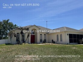 13500 Biscayne Dr in Grand Island, FL - Building Photo