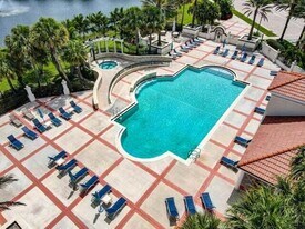 5072 Dulce Ct in Palm Beach Gardens, FL - Building Photo