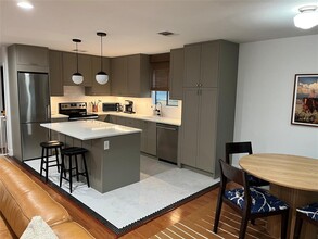 4413 Dudley Dr in Austin, TX - Building Photo - Building Photo