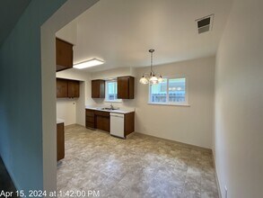 6221 Casita Ave in Carmichael, CA - Building Photo - Building Photo