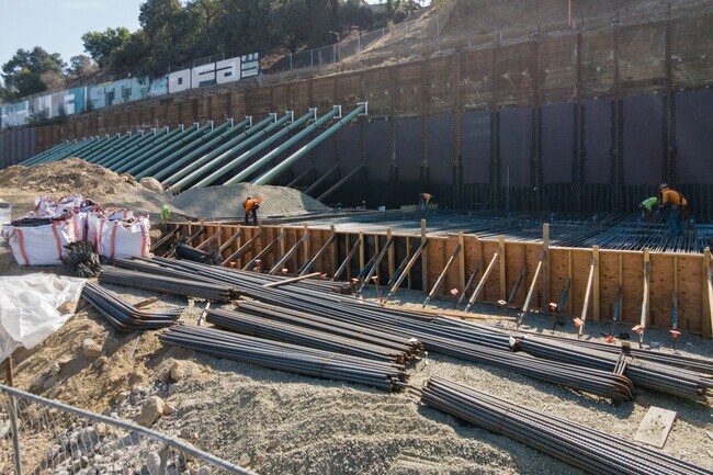 Riverglen - Phase II in Los Angeles, CA - Building Photo - Building Photo