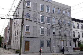 23 Saint Pauls Ave in Jersey City, NJ - Building Photo - Building Photo