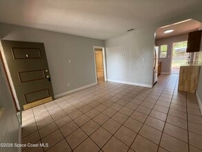 248 Le Jeune Dr in Merritt Island, FL - Building Photo - Building Photo