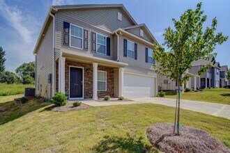 584 Craftsman Ln in Boiling Springs, SC - Building Photo - Building Photo