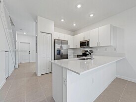 1521 SE 27th Rd in Homestead, FL - Building Photo