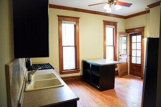 3021 Knox Ave S in Minneapolis, MN - Building Photo - Building Photo