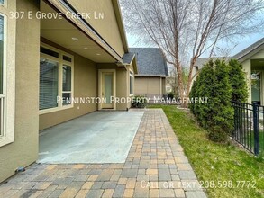 307 E Grove Creek Ln in Eagle, ID - Building Photo - Building Photo