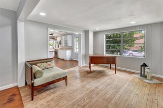 311 N Blue Lake Terrace in DeLand, FL - Building Photo - Building Photo