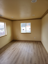 957 Myrtle St in East Palo Alto, CA - Foto de edificio - Building Photo
