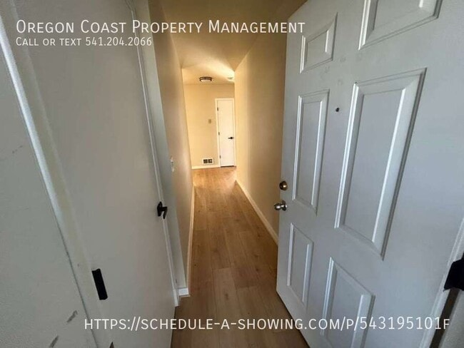 903 Evergreen Dr in Tillamook, OR - Building Photo - Building Photo