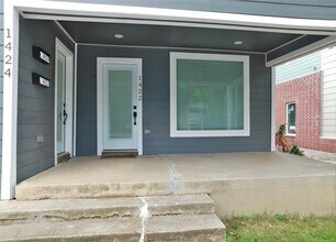 1422 N Locust St in Denton, TX - Building Photo - Building Photo