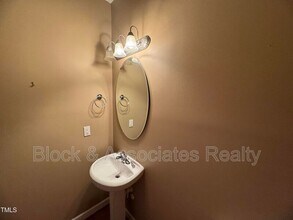 5938 Kohler Ln in Raleigh, NC - Building Photo - Building Photo