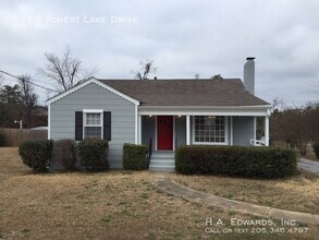 2112 Forest Lake Dr in Tuscaloosa, AL - Building Photo - Building Photo