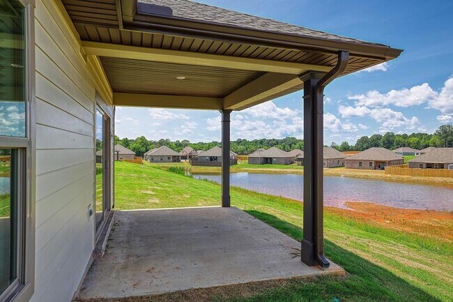 14440 Mountain Strm Dr in Athens, AL - Building Photo - Building Photo