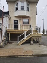 203 Forrest Ave in Norristown, PA - Building Photo