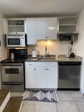 12 Stoneholm St, Unit 522 in Boston, MA - Building Photo - Building Photo