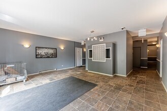 2720 W Cortland St in Chicago, IL - Building Photo - Building Photo