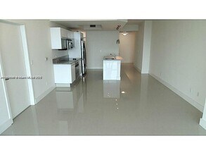 888 Biscayne Blvd, Unit 3205 in Miami, FL - Building Photo - Building Photo