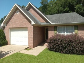 1312 Baywood Rd in Dothan, AL - Building Photo