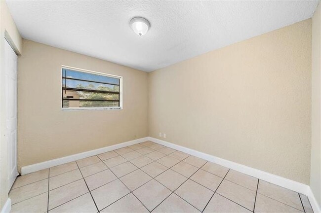 property at 1552 NW 15th Terrace