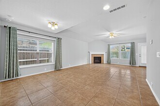 7202 Toad Hollow in Missouri City, TX - Building Photo - Building Photo