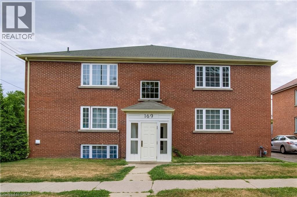 169 Chapel St in Kitchener, ON - Building Photo