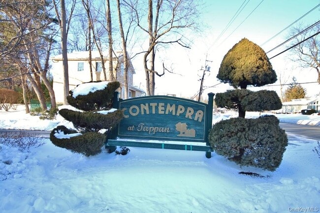 property at 63 Contempra Cir