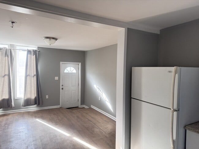 1004 W Lombard St in Baltimore, MD - Building Photo - Building Photo