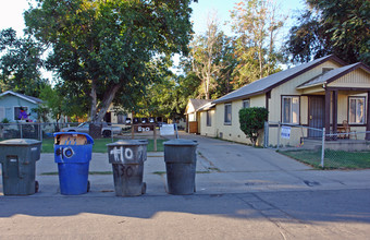 430 Harding Ave in Sacramento, CA - Building Photo - Building Photo