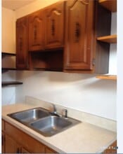 155 Smith St in New Britain, CT - Building Photo - Building Photo